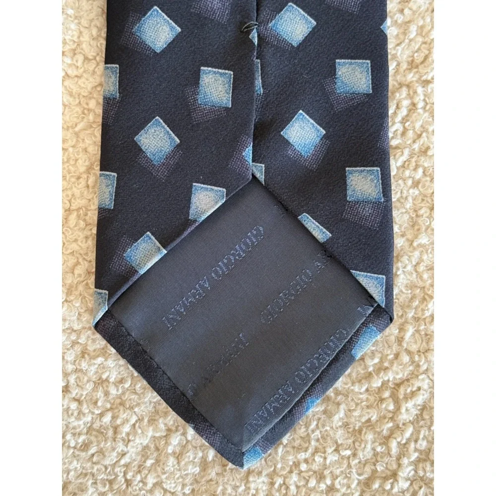 Armani Collezioni Blue Geometric Silk Mens Neck Tie W: 3 1/2'' x L: 55